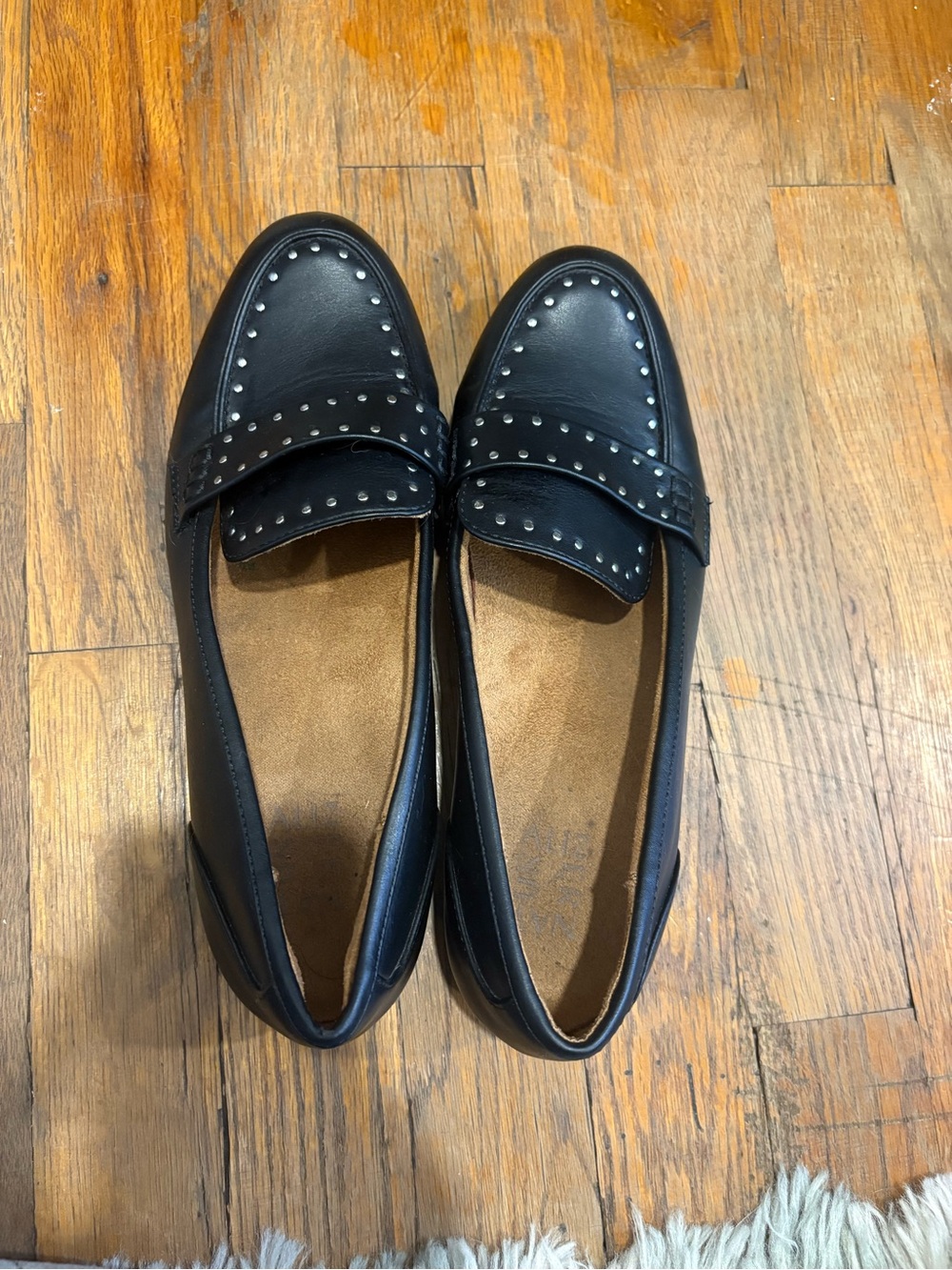 Naturalizer Women’s Black Studded Milo Loafers